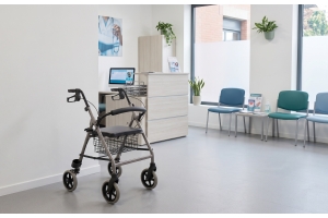 Walkers for the Elderly: How to Choose the Right Aid for Daily Mobility