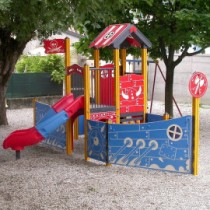 Multi-play structures with towers