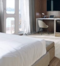 Hotel bed sheets