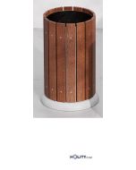 cestone-per-rifiuti-in-legno-con-base-in-cemento-h140148