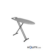 Asse da stiro con barra appendiabiti h164_85