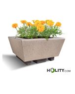square-planter-for-public-spaces-h319_95