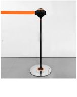 retractable-belt-stanchion-with-chrome-base-h635-10