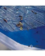 Isothermal floating cover for pool shaped of eight